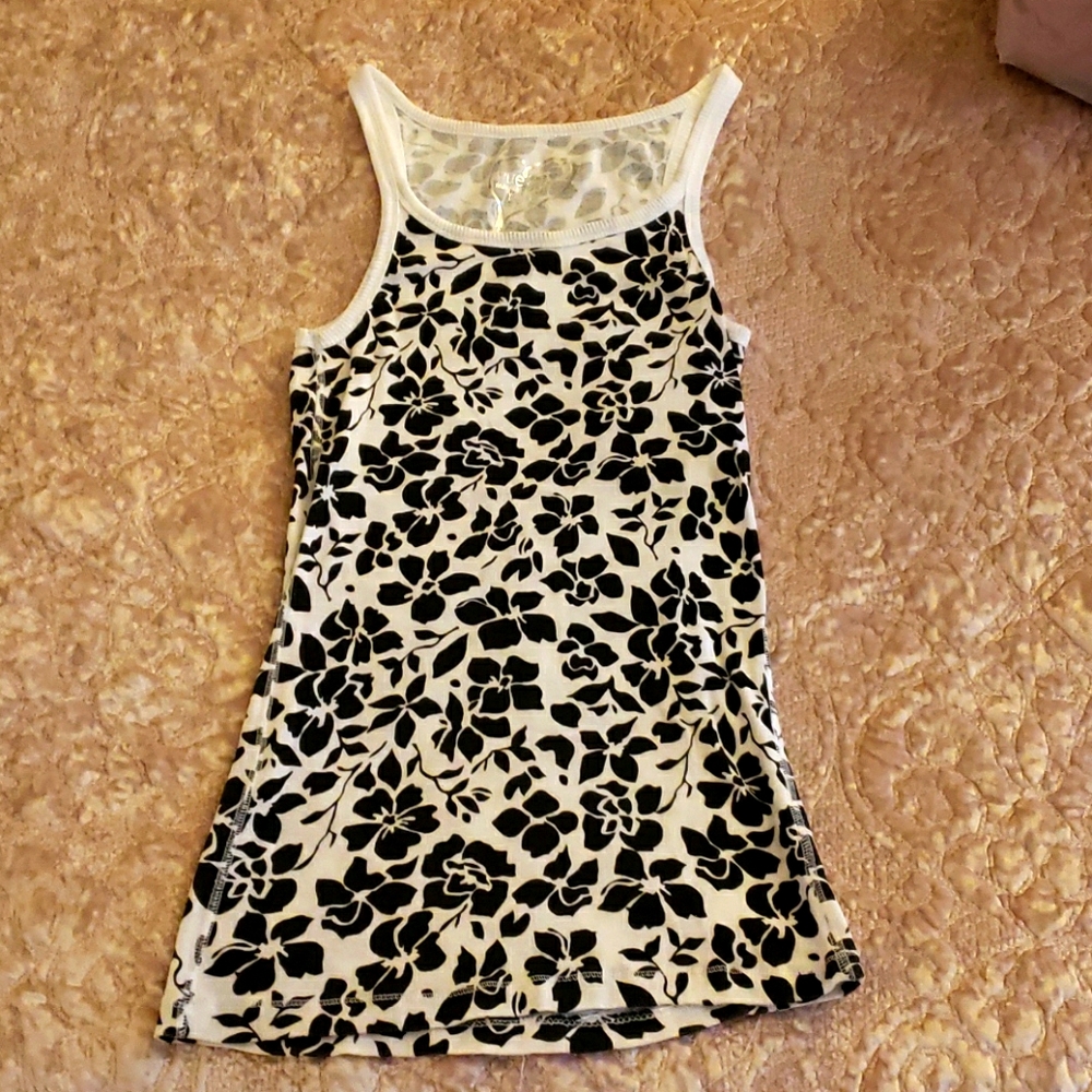 Rue21 long tank top, black and white flowers